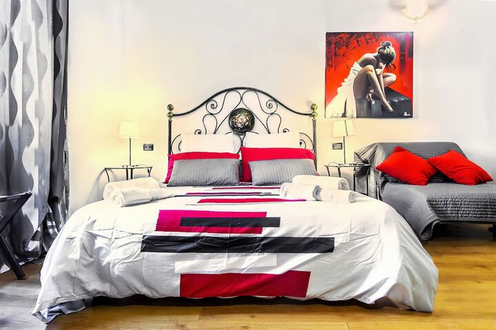 Room 12 of 30