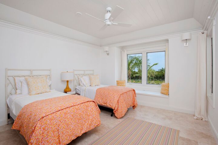 Room 2 of 40