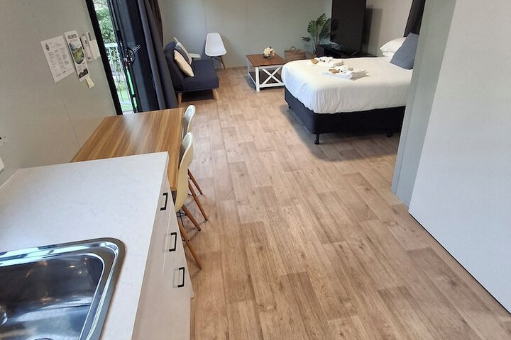 Room 5 of 22