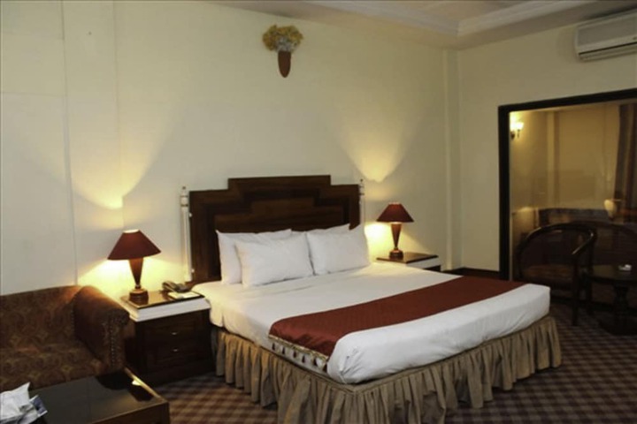 Room 3 of 19