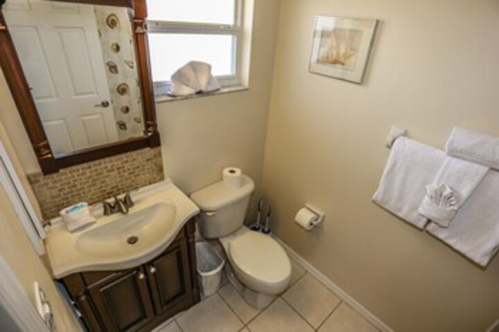 Room 3 of 25