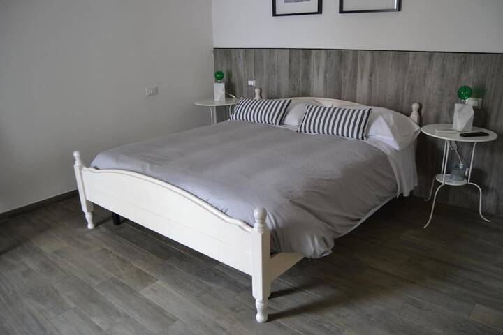 Room 25 of 61