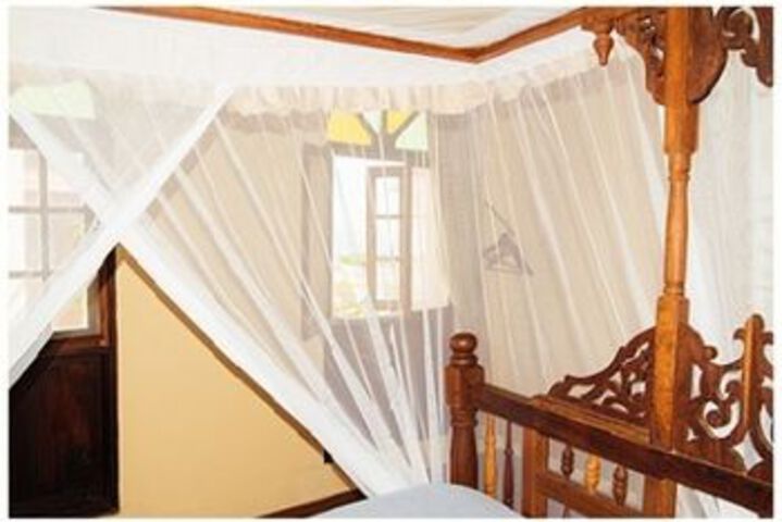 Room 5 of 14