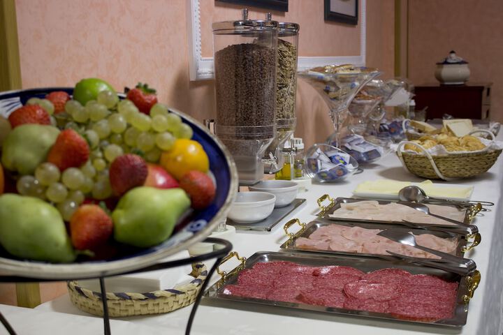 Dining 53 of 74
