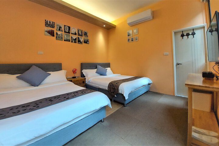 Room 27 of 92