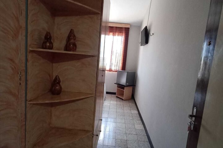 Room 13 of 52
