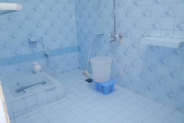 Room 17 of 29