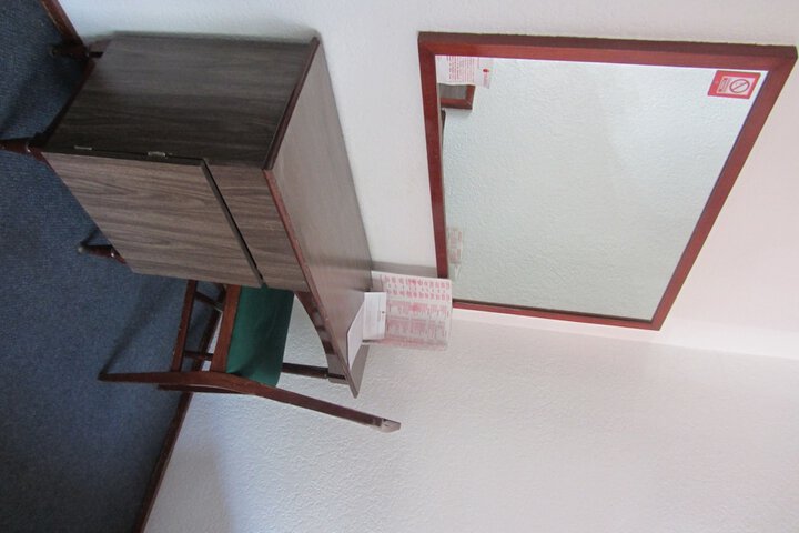 Room 35 of 53