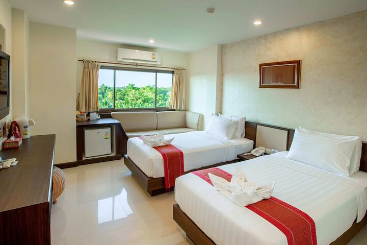 Room 29 of 151