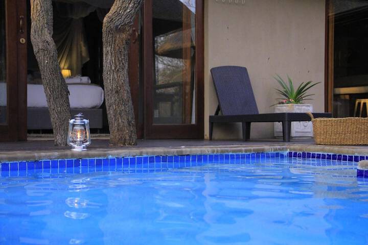 Pool Hotel