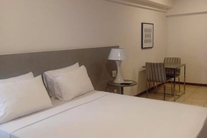 Room 4 of 31