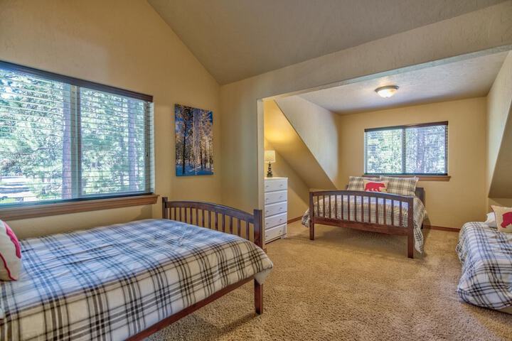Room 4 of 49