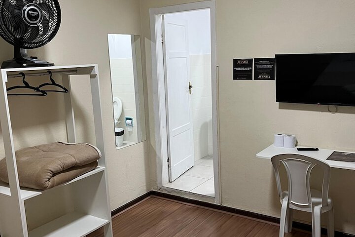 Room 42 of 68
