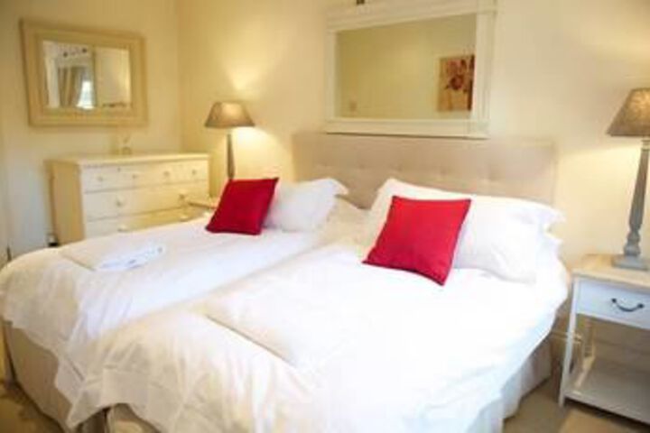 Room 10 of 24