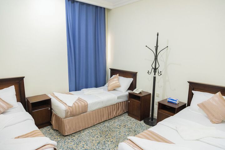 Room 9 of 17