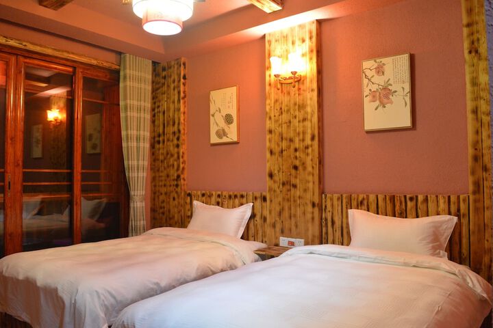 Room 5 of 47