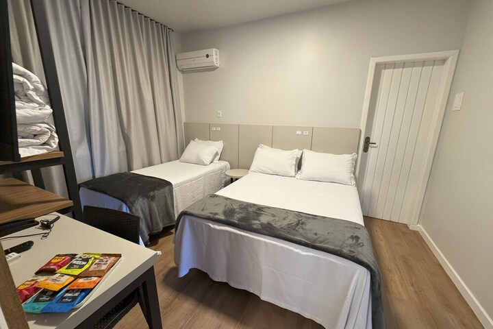 Room 9 of 23