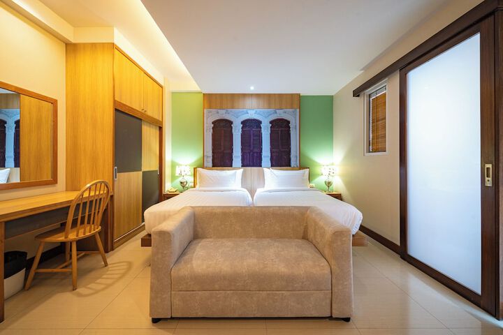 Room 13 of 63