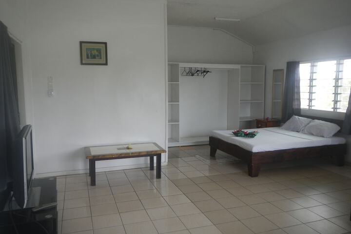 Room 36 of 128