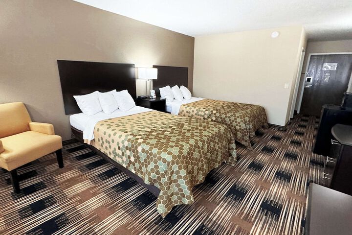 2 Double Beds (2 of 8)