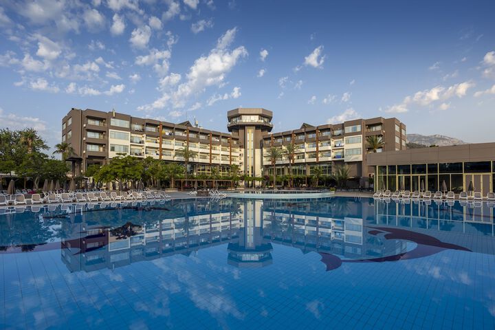 Hotel 90 of 103