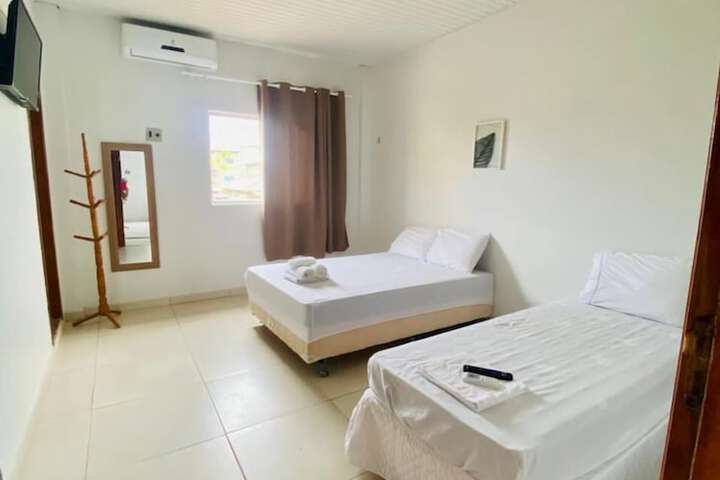 Room 4 of 18