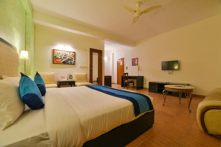 Room 29 of 102