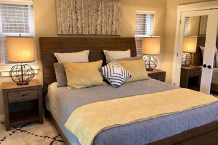 Room 9 of 21