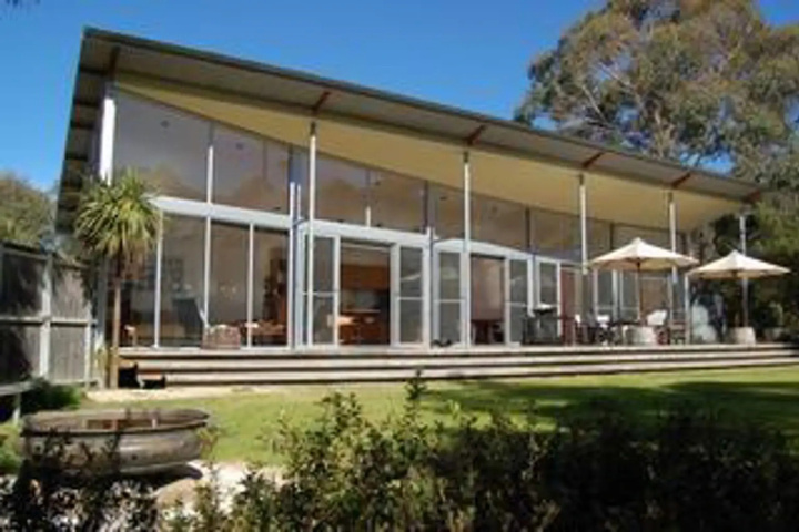 Exterior of Arthouse Bay of Fires