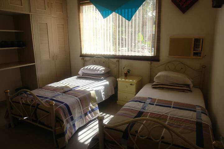 Room 6 of 29
