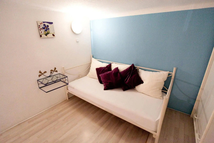 Room 2 of 15