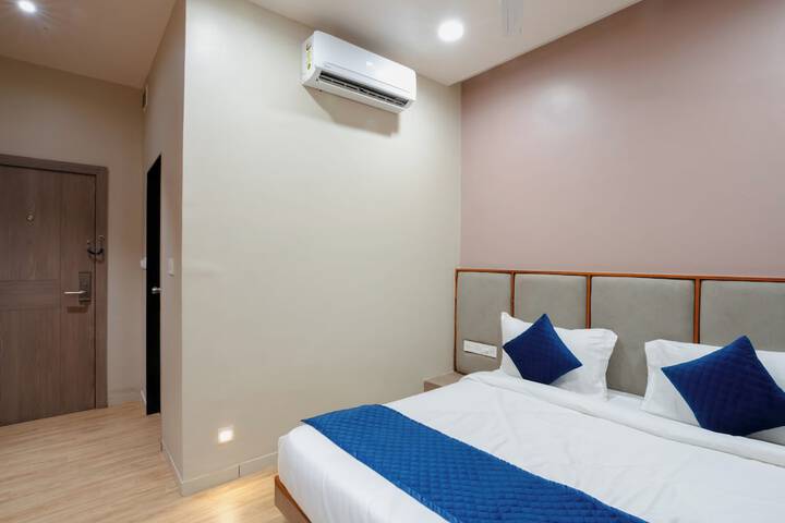 Room 15 of 40