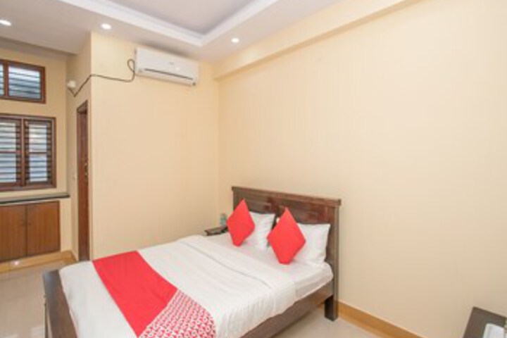 Room 14 of 27