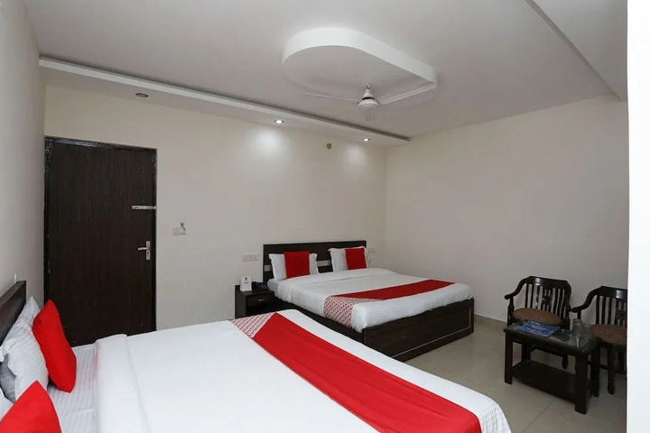 Room 3 of 11