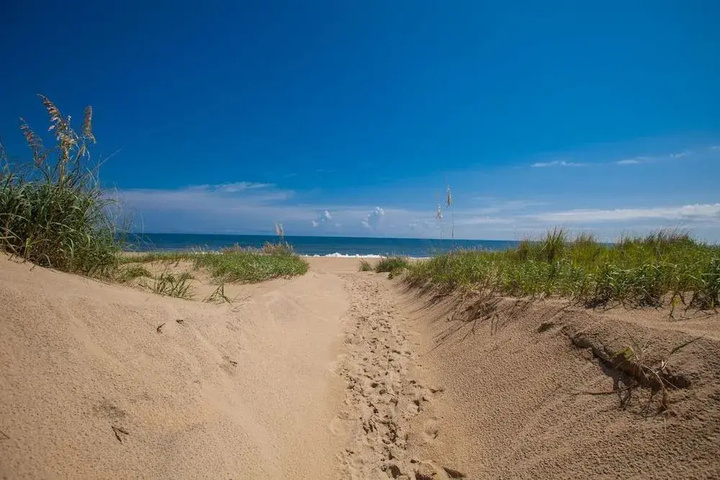 Beach 4 of 10