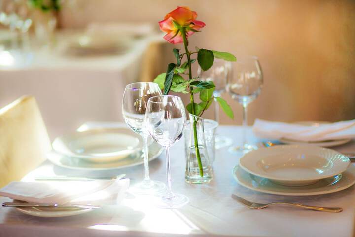 Dining 31 of 35