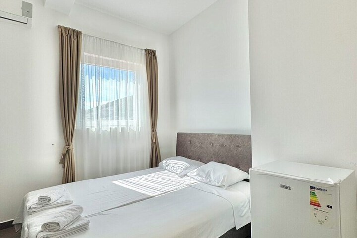 Room 25 of 73