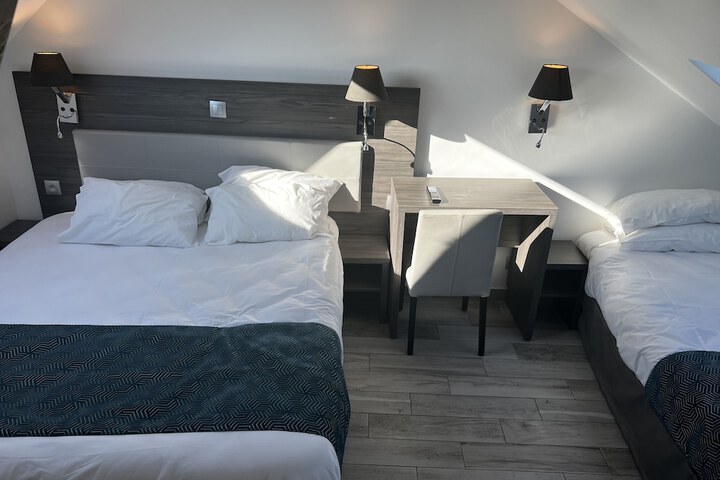 Room 49 of 72