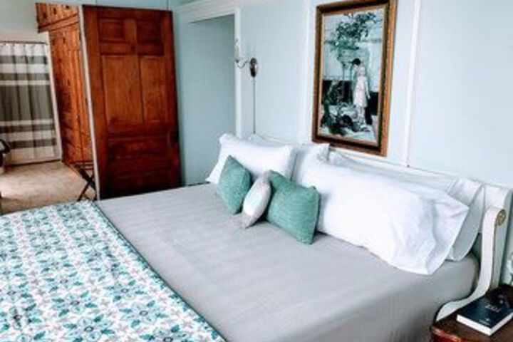 Room 34 of 49