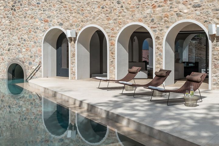 Sundeck 125 of 131
