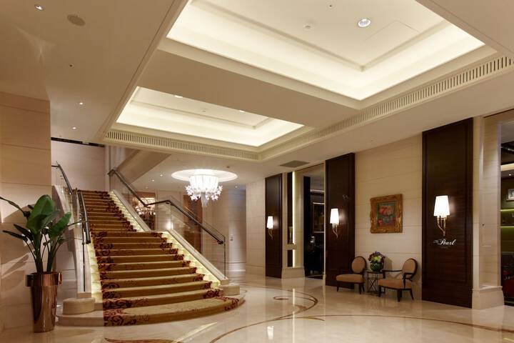 Hotel 2 of 63
