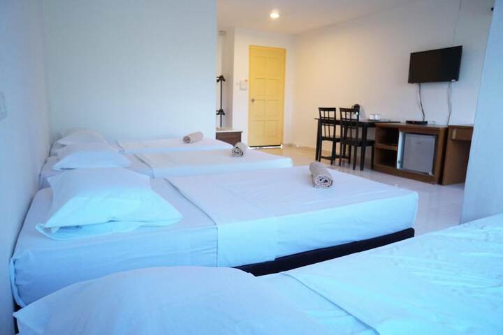 Room 25 of 57