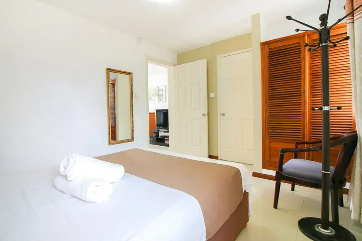 Room 5 of 22