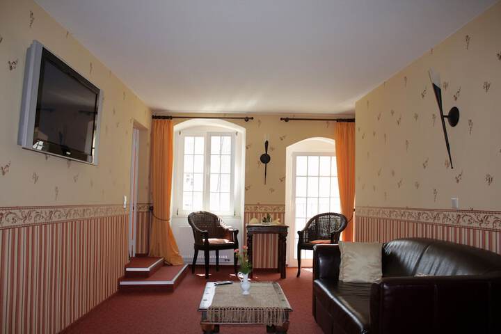 Room 8 of 41