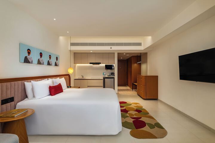 Room 7 of 42