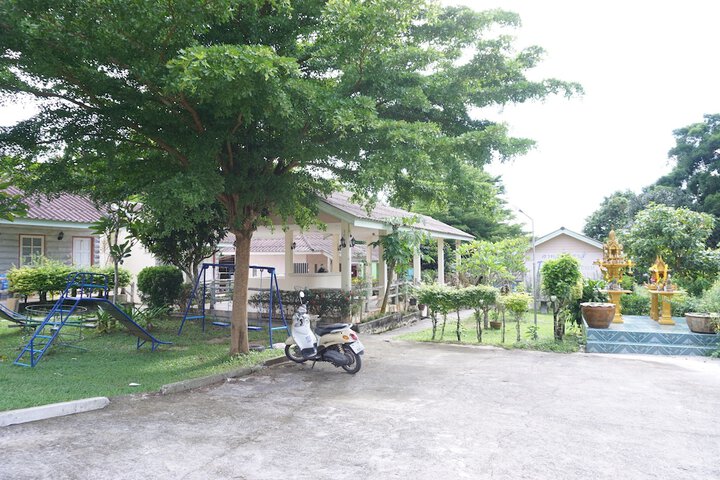 Property Grounds 29 of 42
