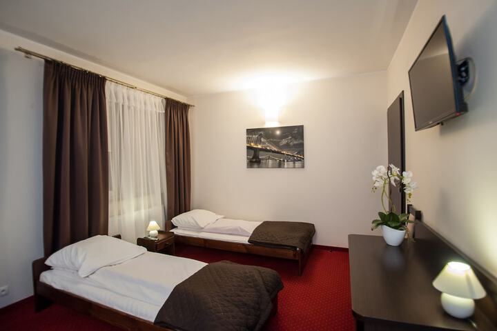 Room 16 of 41