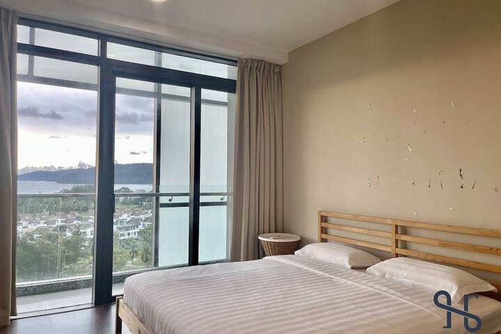 Room 20 of 326