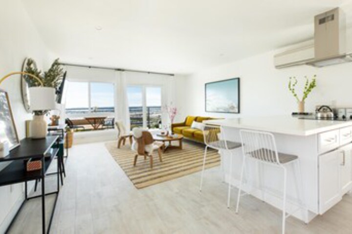 Room 16 of 27