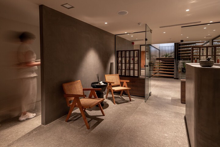 Hotel Interior 106 of 166